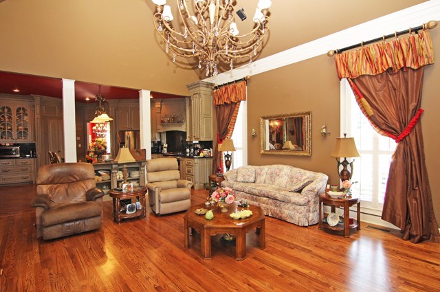 400 Laurel Oak Dr, Muscle Shoals, AL 35661