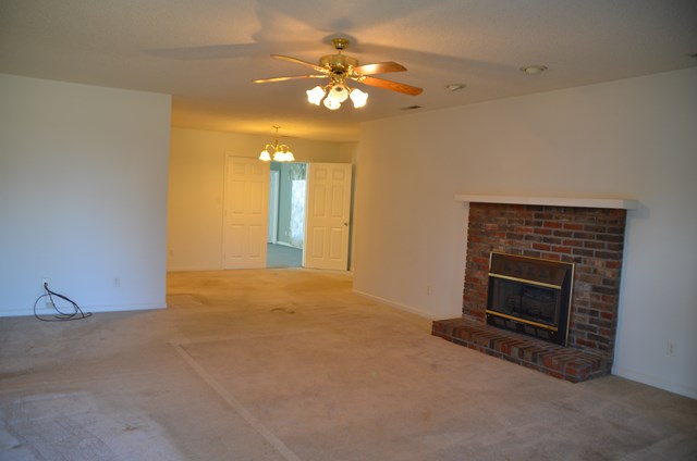 645 Renee Dr, Tuscumbia, AL 35674