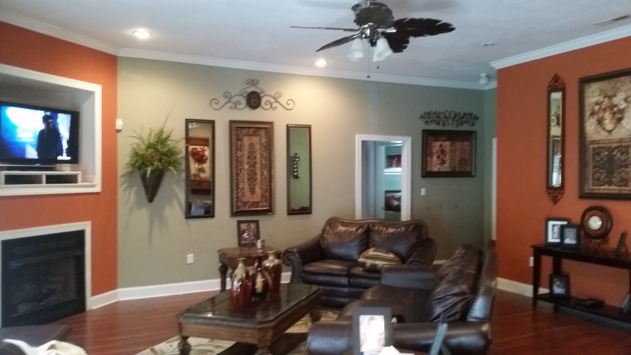 866 Pilgrim Rd, Tuscumbia, AL 35674
