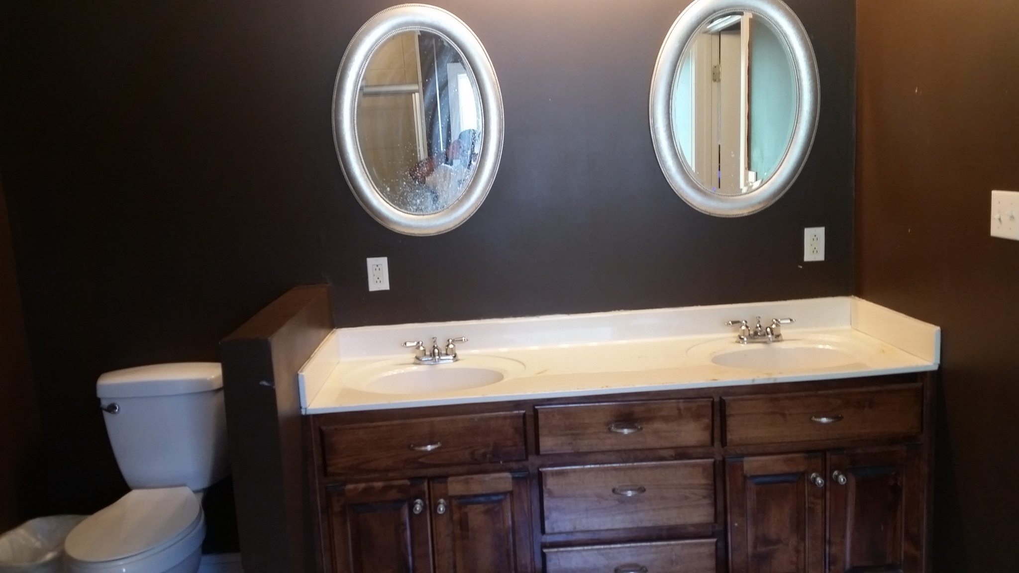 866 Pilgrim Rd, Tuscumbia, AL 35674