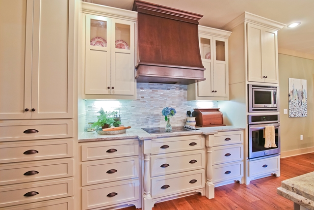 127 Jeff Dr, Tuscumbia, AL 35674