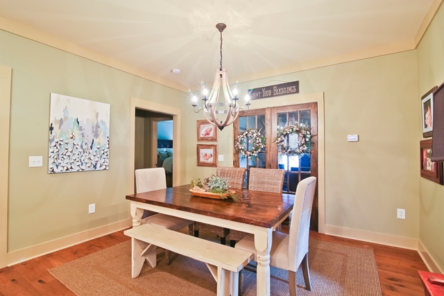 127 Jeff Dr, Tuscumbia, AL 35674