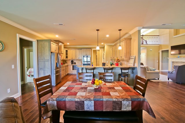 121 Ashley Dr, Tuscumbia, AL 35674