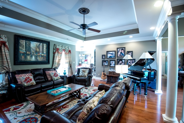 246 Maclin Cr, Tuscumbia, AL 35674