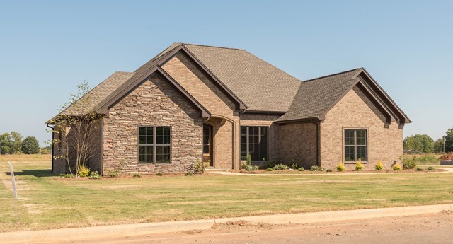 203 Stone Ridge Rd, Tuscumbia, AL 35674