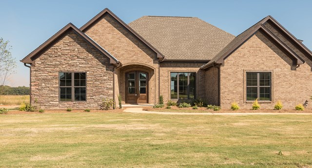 203 Stone Ridge Rd, Tuscumbia, AL 35674