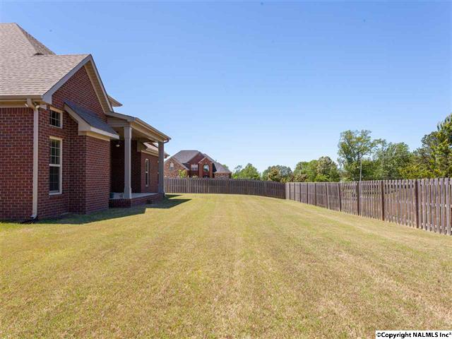 228 LEGENDWOOD DR, Madison, AL 35757