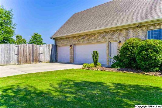4800 Wainscott Road, Owens Cross Roads, AL 35763