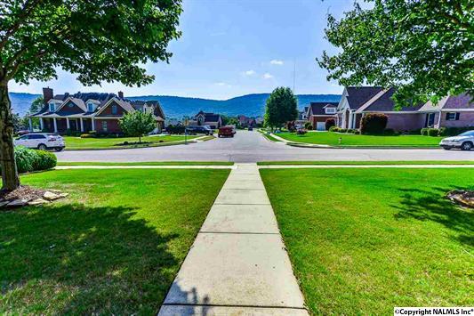 4800 Wainscott Road, Owens Cross Roads, AL 35763