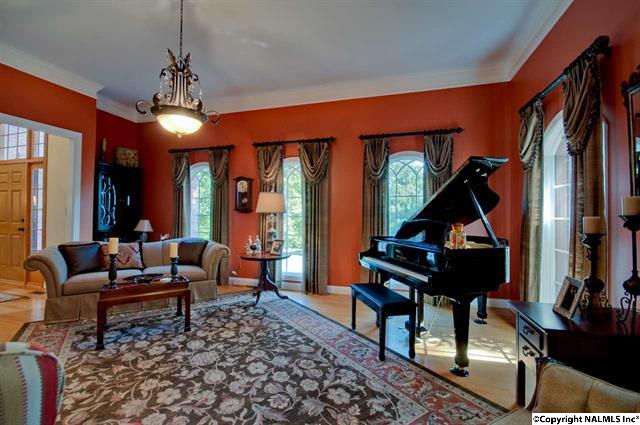 2914 Turnberry Drive, Hampton Cove, AL 35763