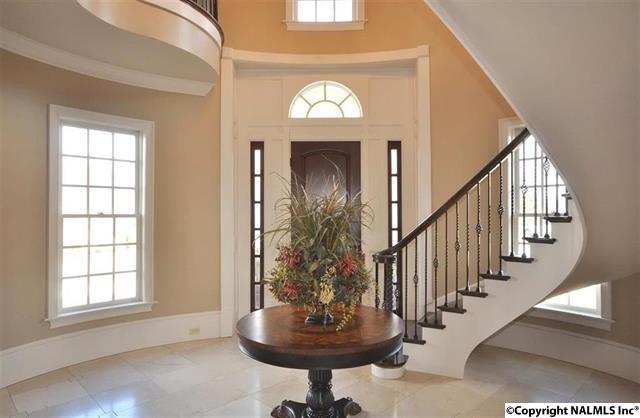 2 Ledge View Drive, Huntsville, AL 35802