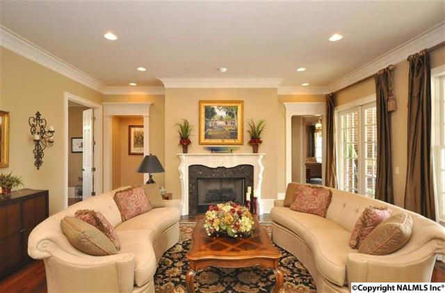 2 Ledge View Drive, Huntsville, AL 35802