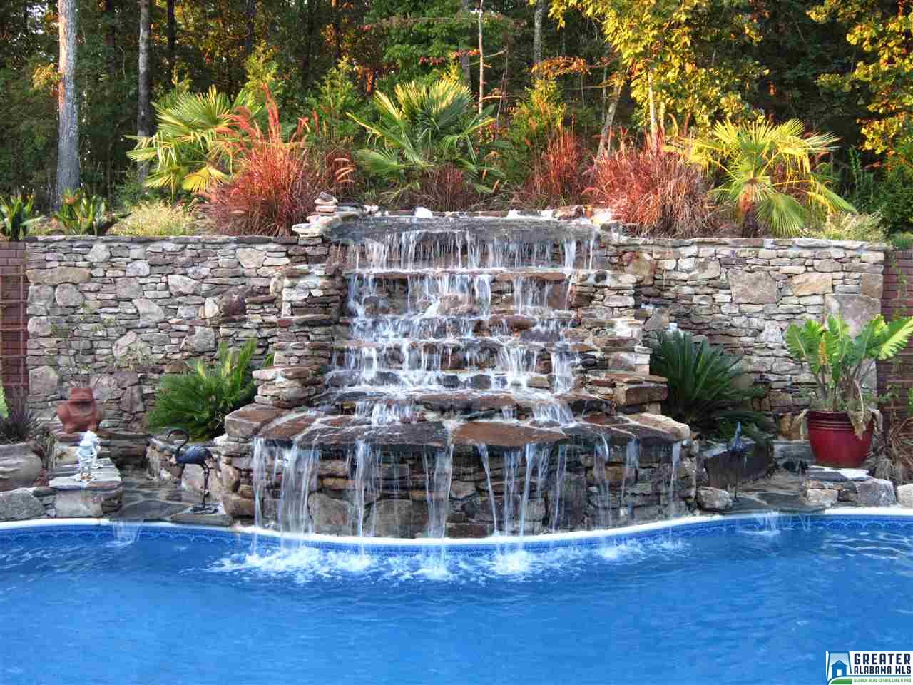208 MEADOW CREEK RD, Glencoe, AL 35905