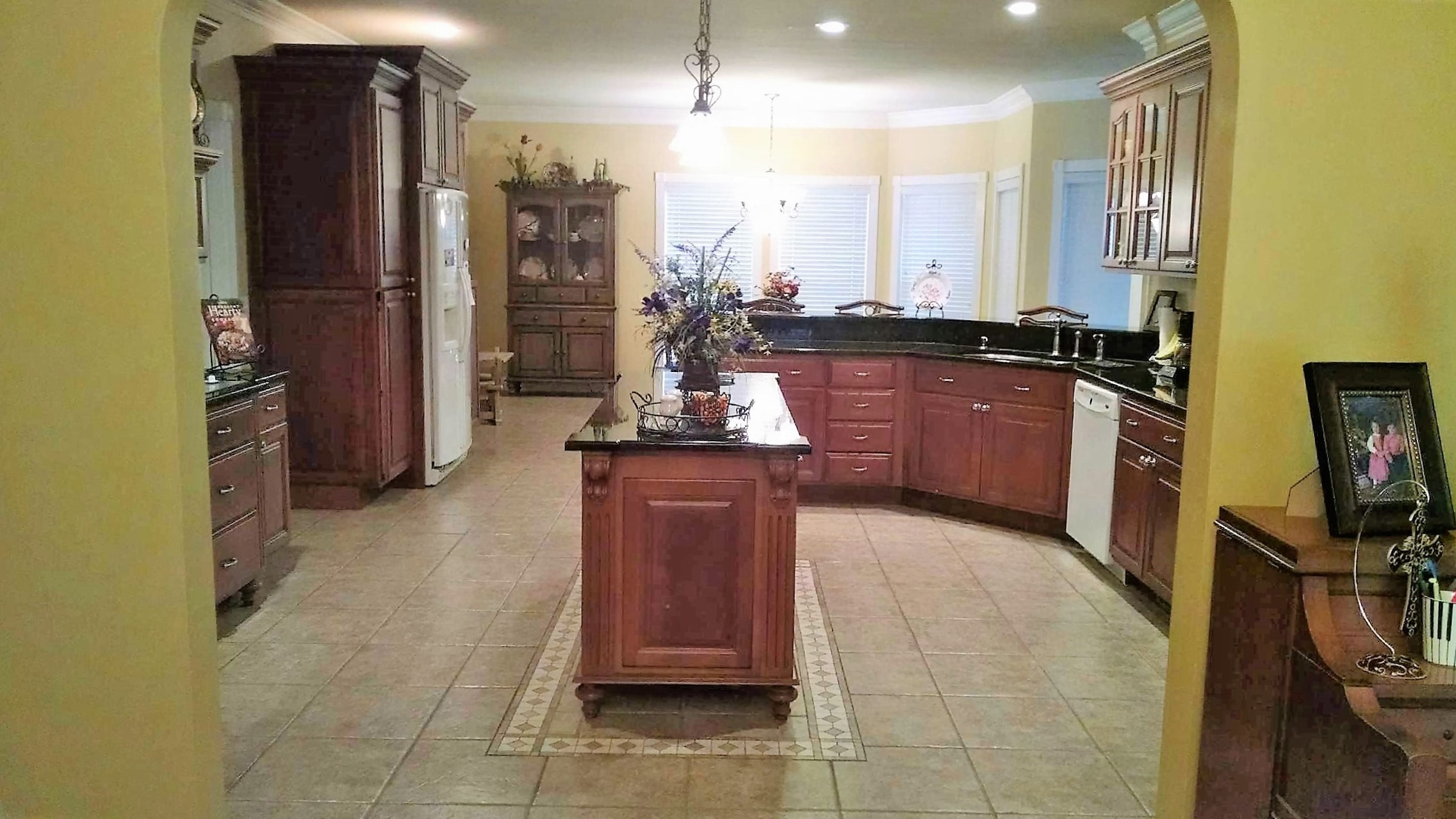 190 Damaris Drive, Albertville, AL 35950
