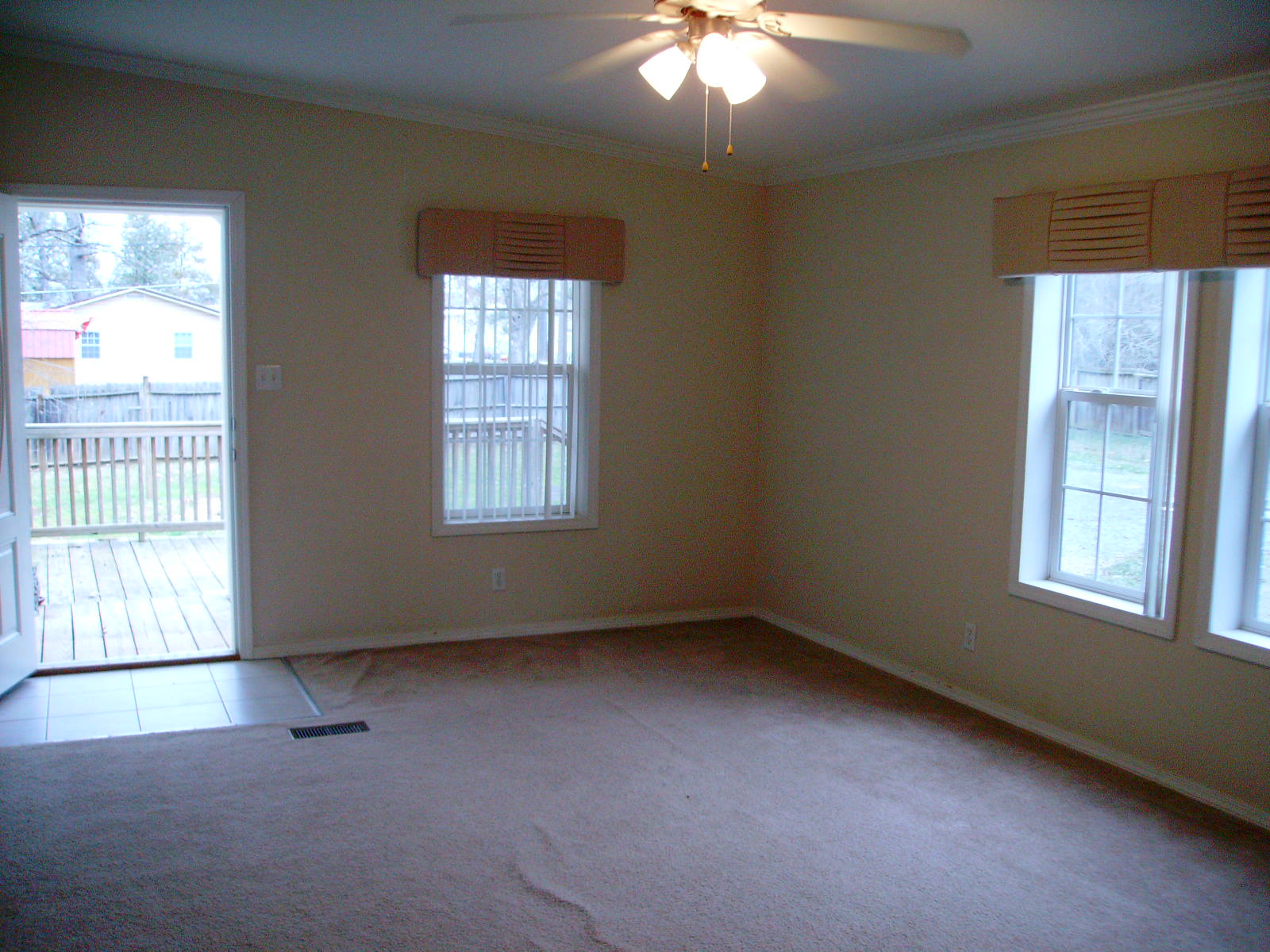 52 Clayton Drive, Guntersville, AL 35976