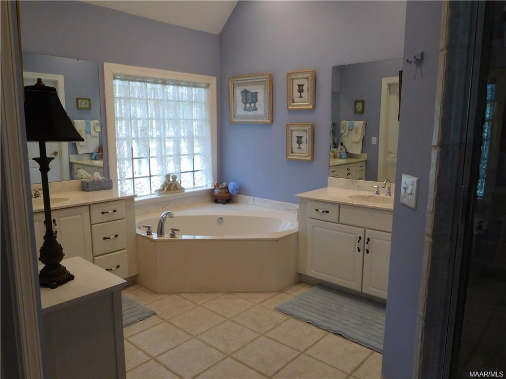 244 E FLOWERS Road, Cecil, AL 36013