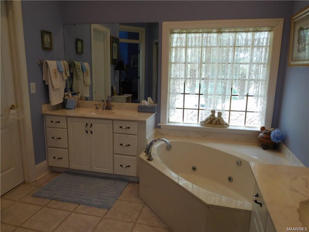 244 E FLOWERS Road, Cecil, AL 36013
