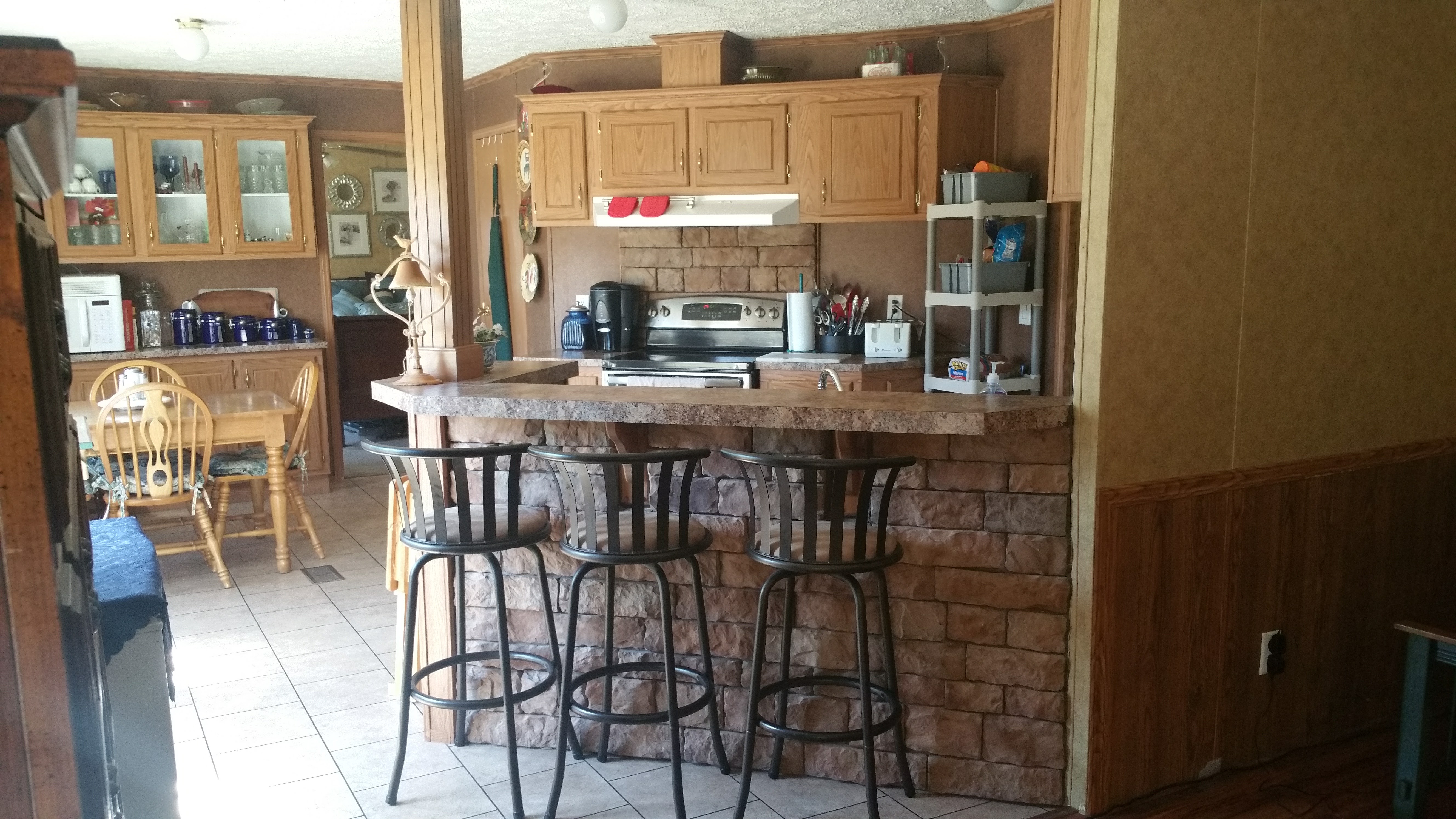337 Coosa Ridge Rd, Deatsville, AL 36022