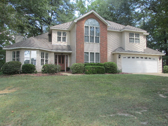 390 Shady Nook Drive, Deatsville, AL 36022