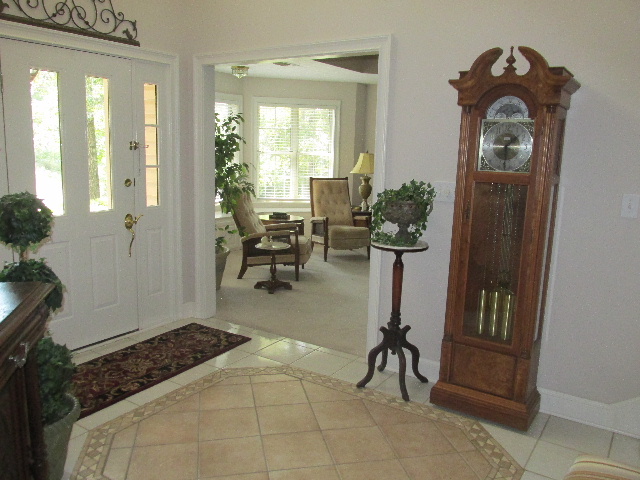 390 Shady Nook Drive, Deatsville, AL 36022