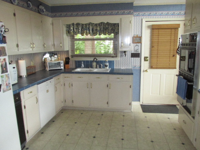 166Curlee Road, Deatsville, AL 36022