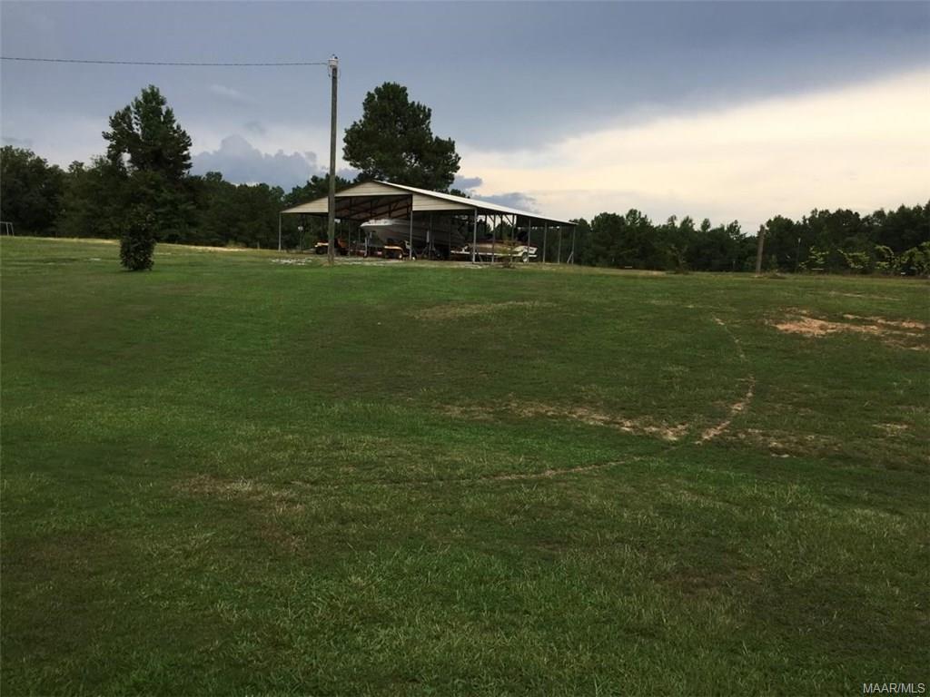 415 Shady Nook Drive, Deatsville, AL 36022