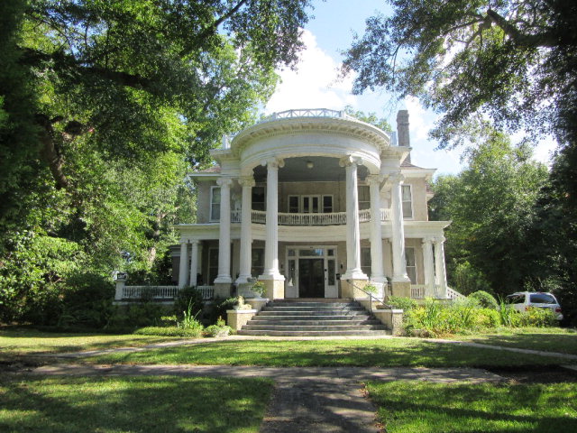 215 W. BROAD, Eufaula, AL 36027