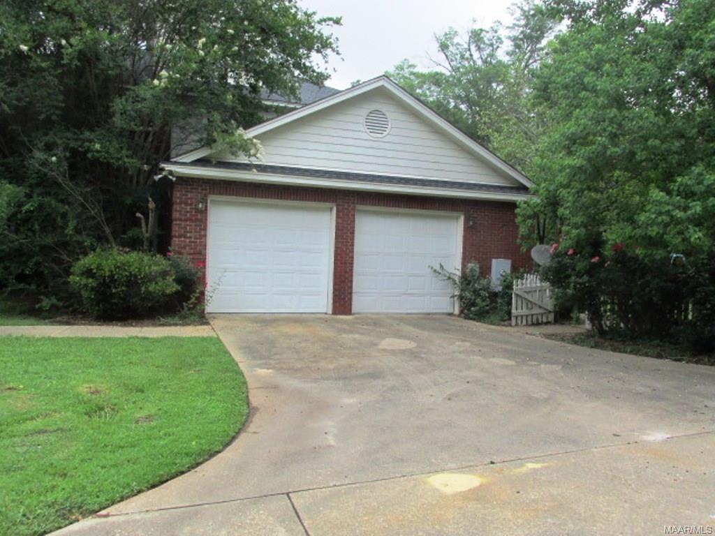 824 Williamsburg Drive, Pike Road, AL 36064