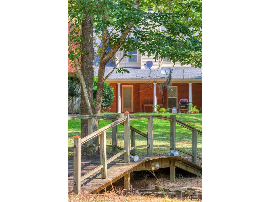 2630 PIKE SPRINGS Lane, Pike Road, AL 36064