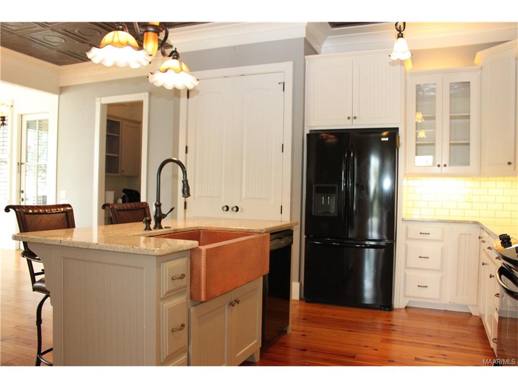 13 Avenue Of The Waters ., Pike Road, AL 36064