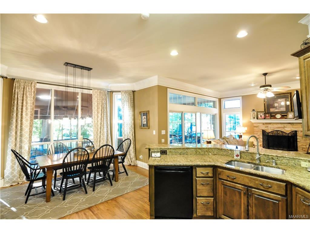 809 Mountain Lake Court, Prattville, AL 36067