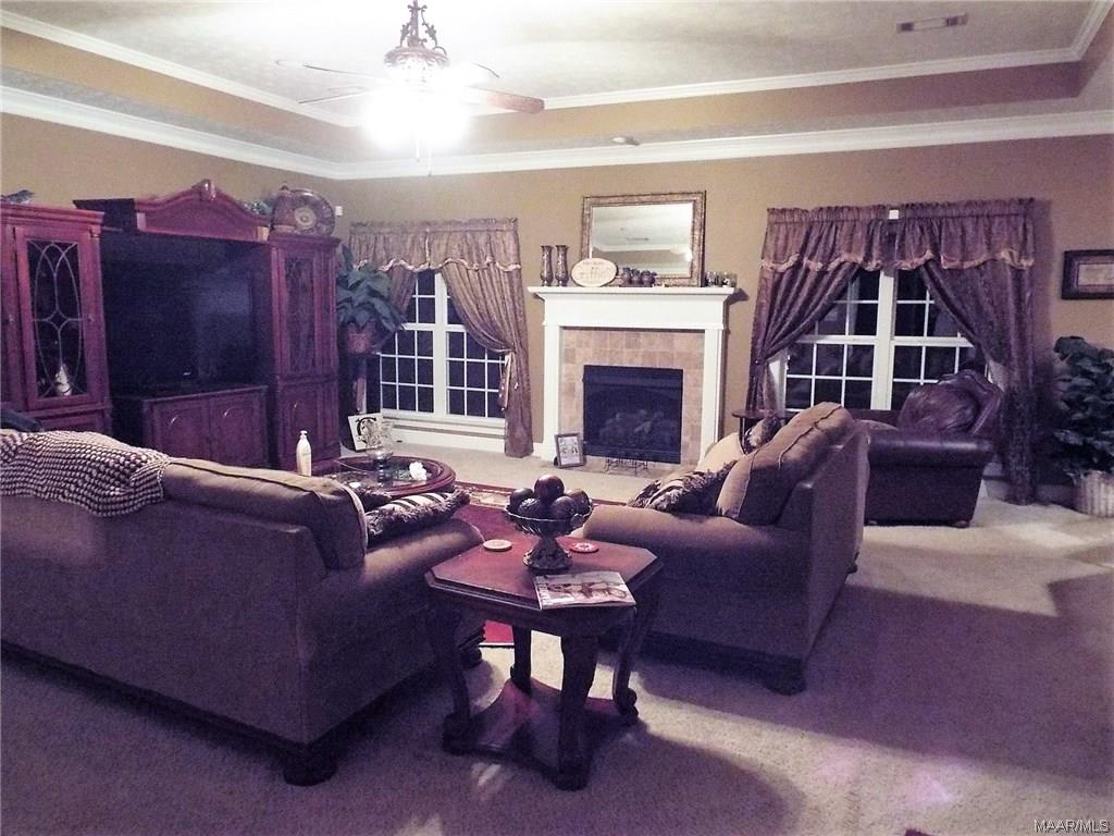 158 County Road 29 ., Prattville, AL 36067