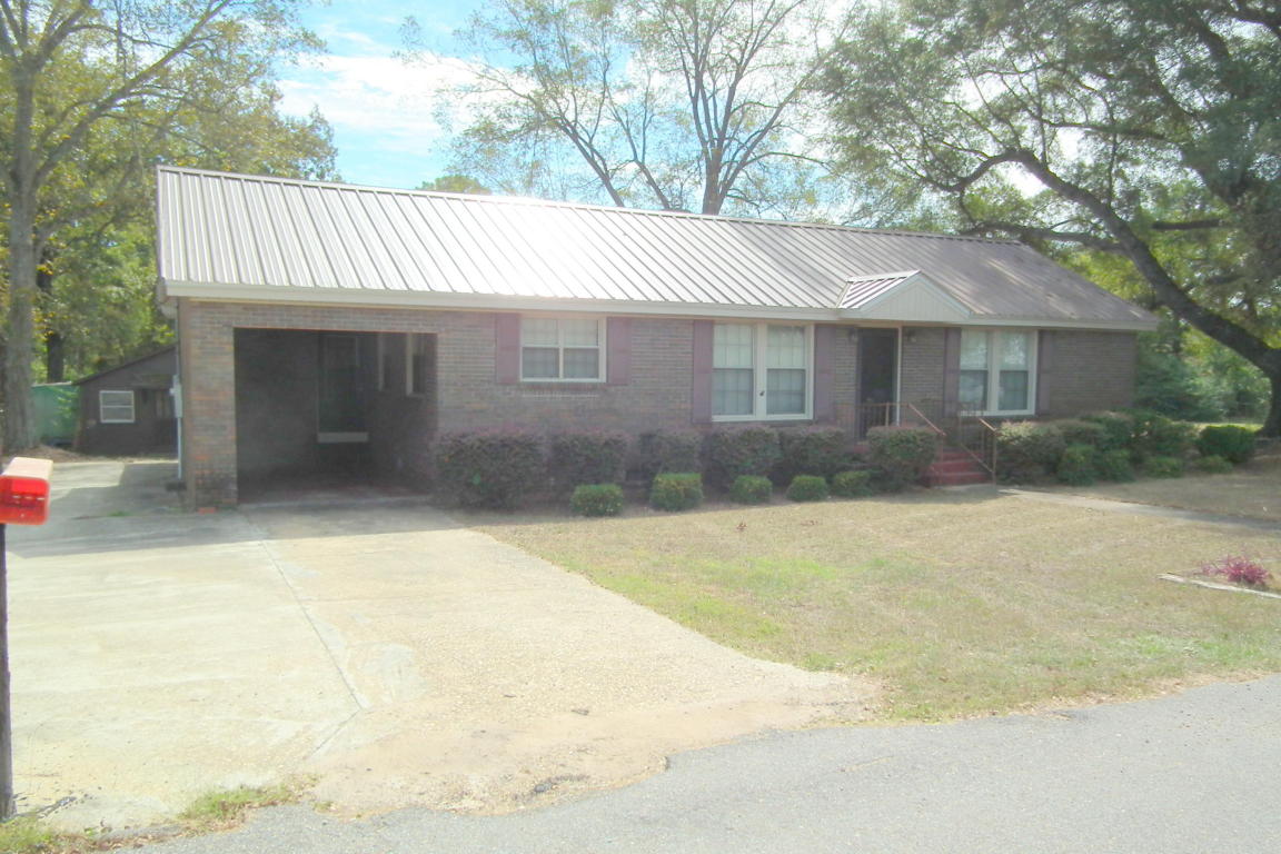 201 Pinehurst, Tallassee, AL 36078