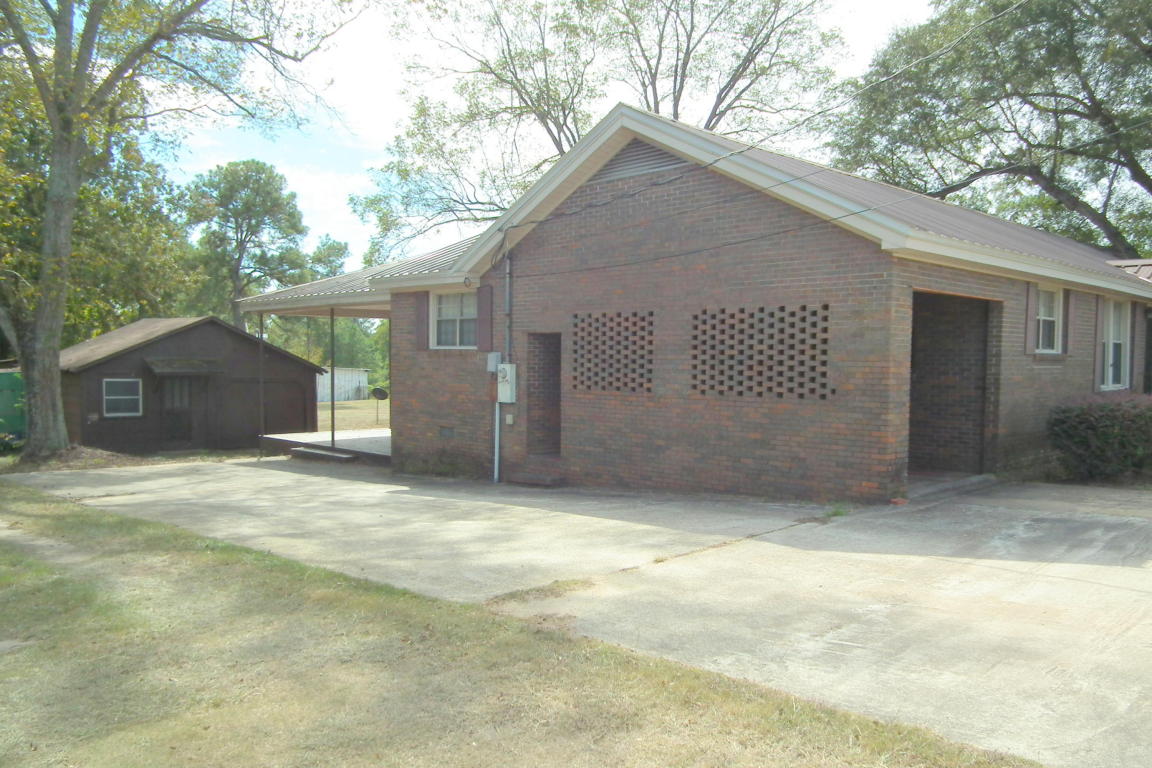201 Pinehurst, Tallassee, AL 36078