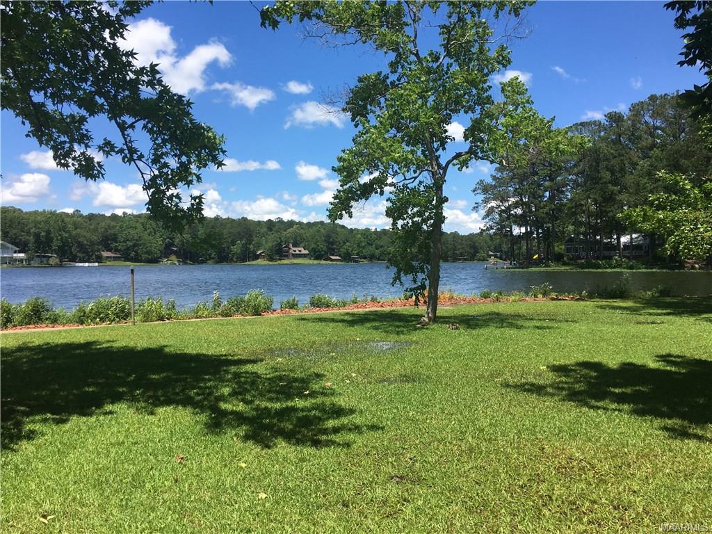 924 Lakeland Drive, Titus, AL 36080