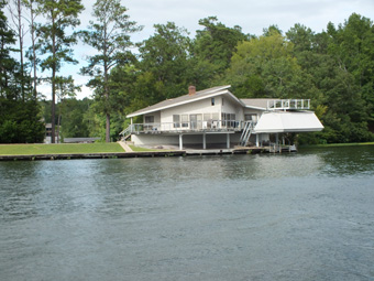 550 Cliffside Drive, Titus, AL 36080