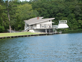 550 Cliffside Drive, Titus, AL 36080