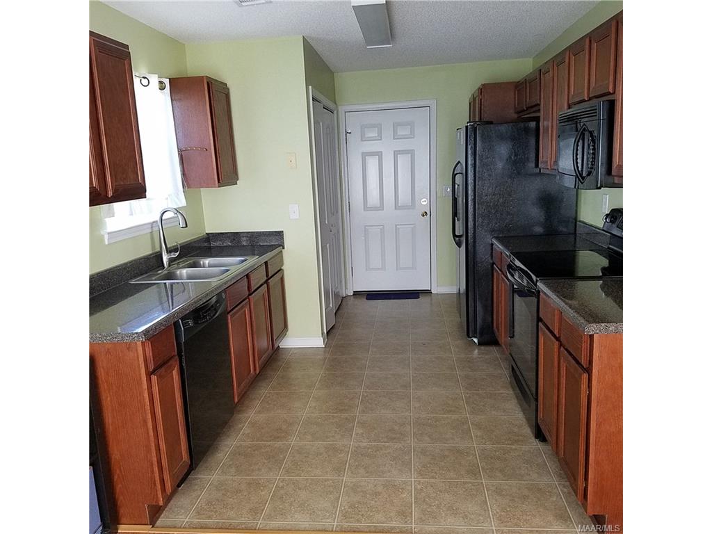 52 Cottingham Drive, Wetumpka, AL 36092