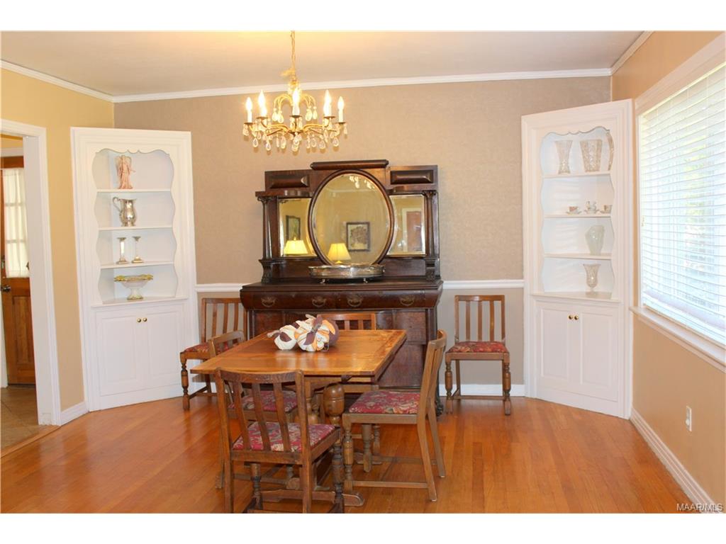 203 Autauga Street, Wetumpka, AL 36092