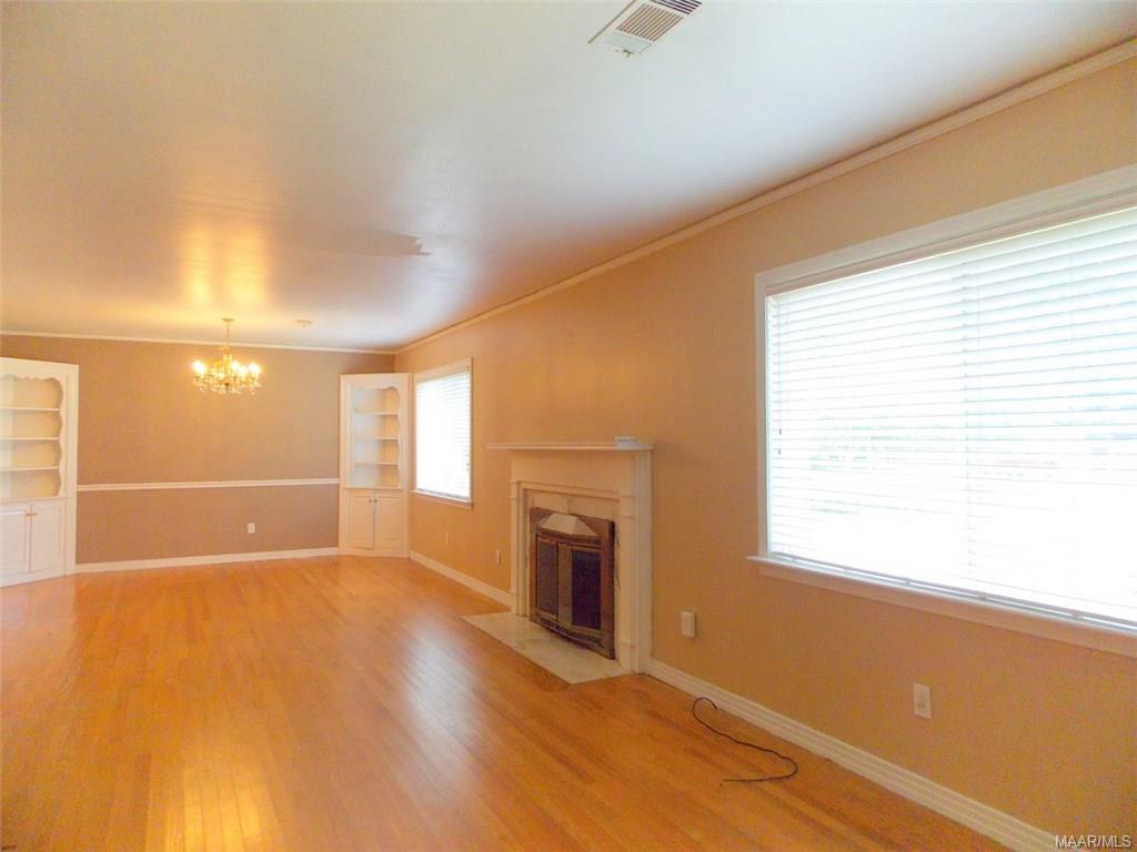 203 Autauga Street, Wetumpka, AL 36092