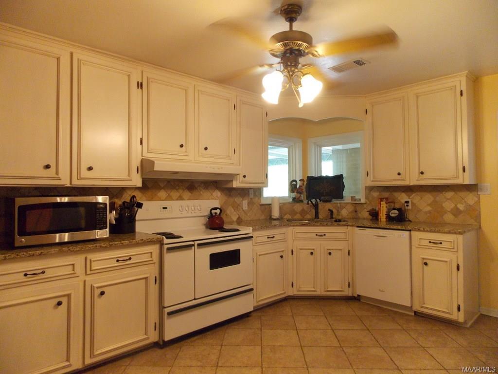 203 Autauga Street, Wetumpka, AL 36092