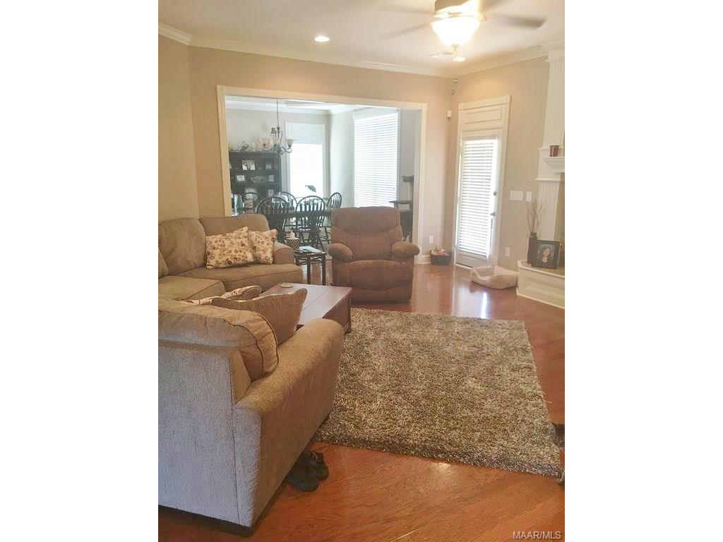 124 Fox Glenn Lair ., Wetumpka, AL 36093