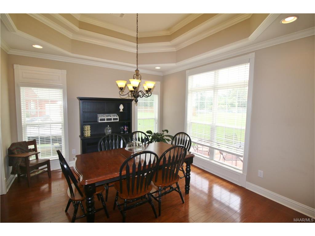 124 Fox Glenn Lair ., Wetumpka, AL 36093