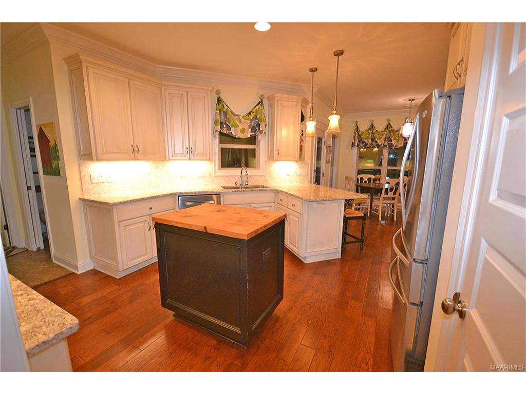 105 Jackson Lane, Wetumpka, AL 36093