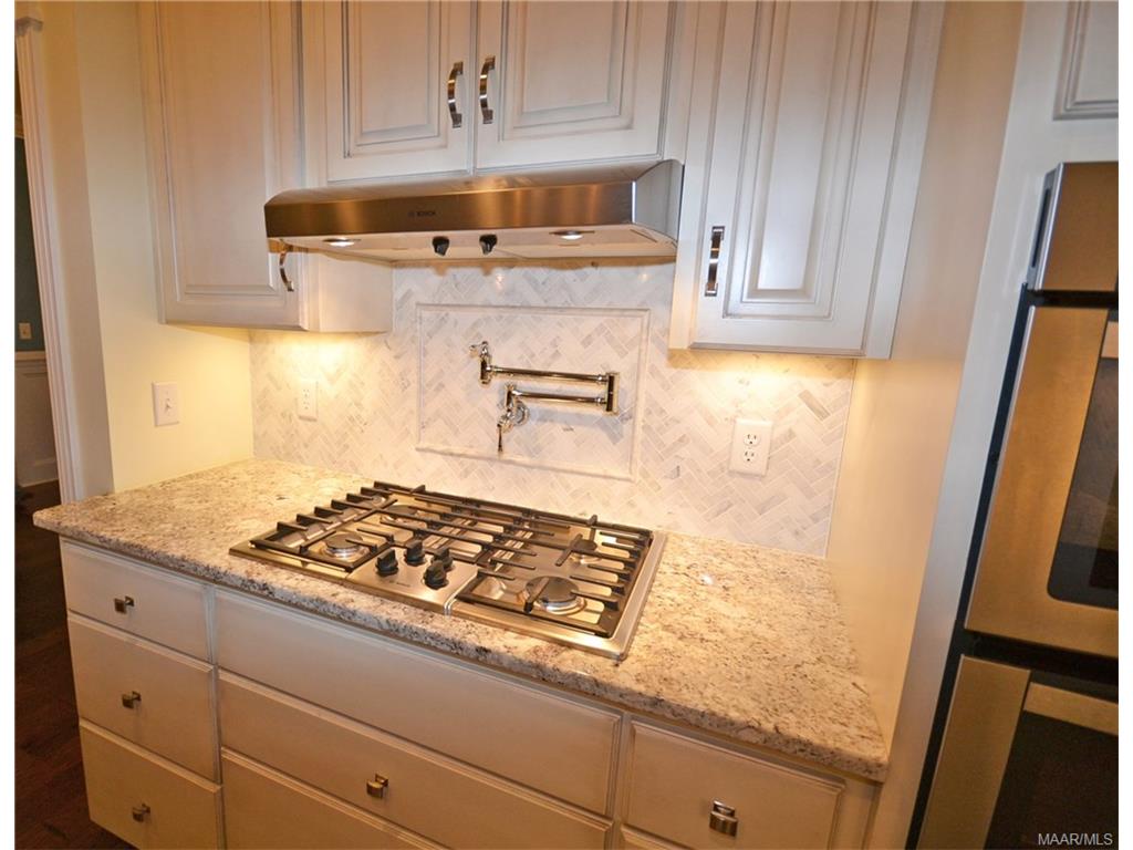 105 Jackson Lane, Wetumpka, AL 36093