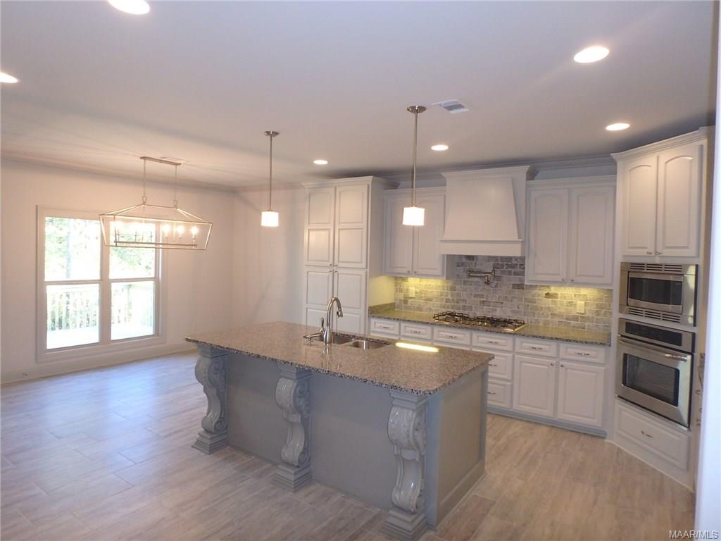 36 Southern Skies Lane, Wetumpka, AL 36093
