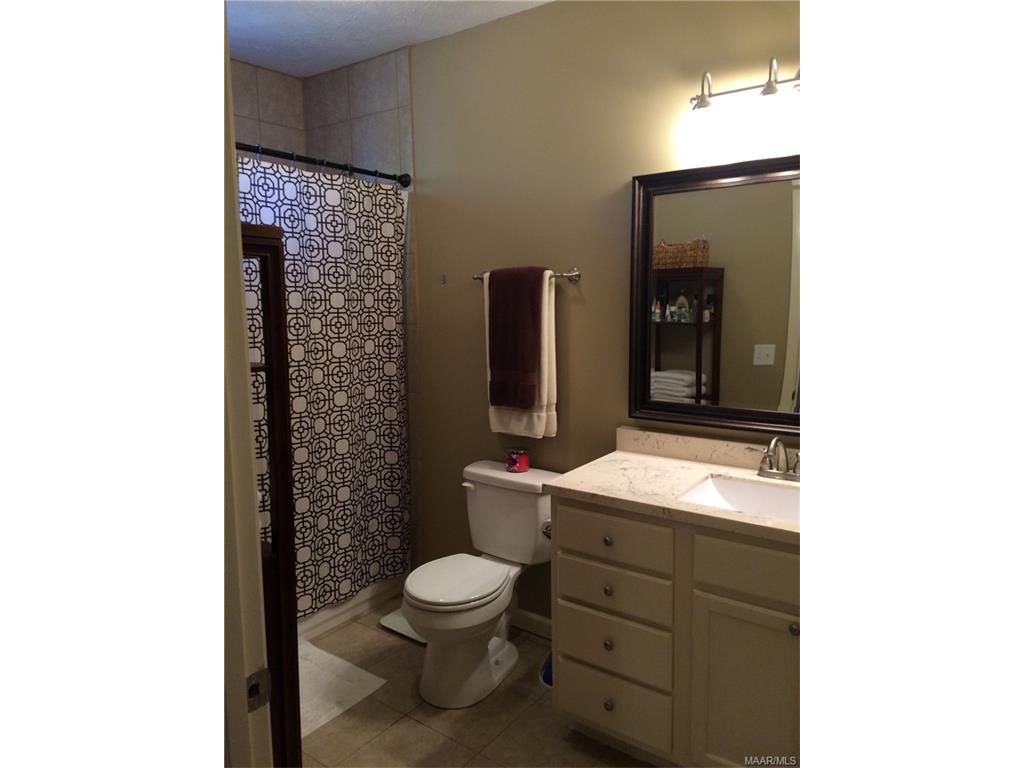 124 N CAPITAL Drive, Montgomery, AL 36107