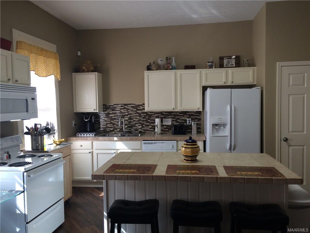124 N CAPITAL Drive, Montgomery, AL 36107