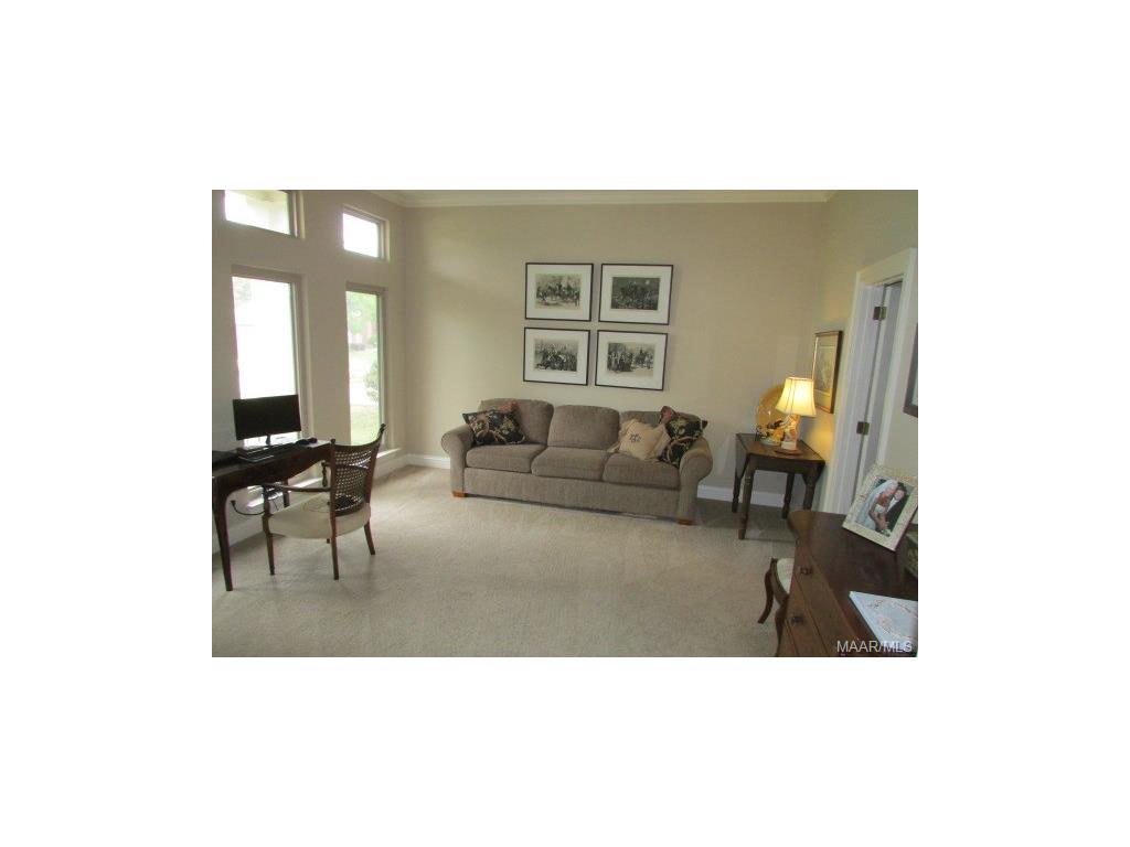676 Flagstaff Drive, Montgomery, AL 36109