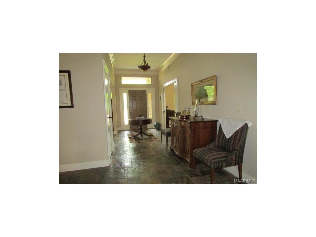 676 Flagstaff Drive, Montgomery, AL 36109